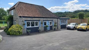 House | Bahagian luar