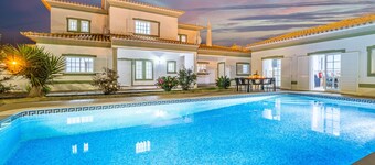 Villa with Pool and BBQ in Albufeira