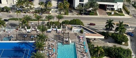Outdoor pool, a heated pool