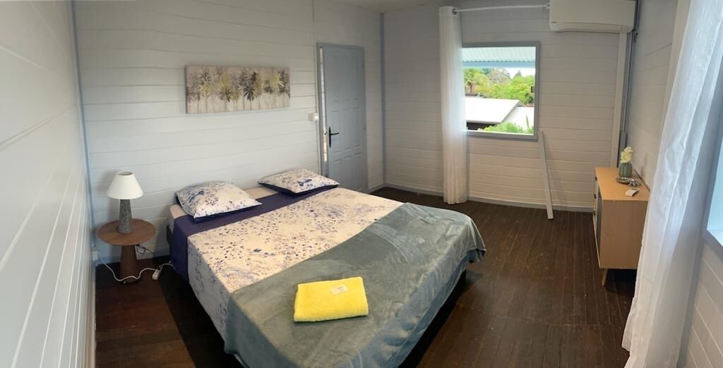 4 bedrooms, WiFi, bed sheets