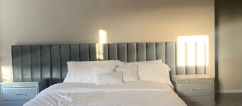 New build new furniture 10mins to allegiant across from M resort 5 bedroom 6bed