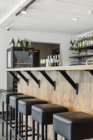 Bar (en el alojamiento)