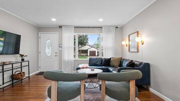 Televisión, videojuegos, futbolito y libros