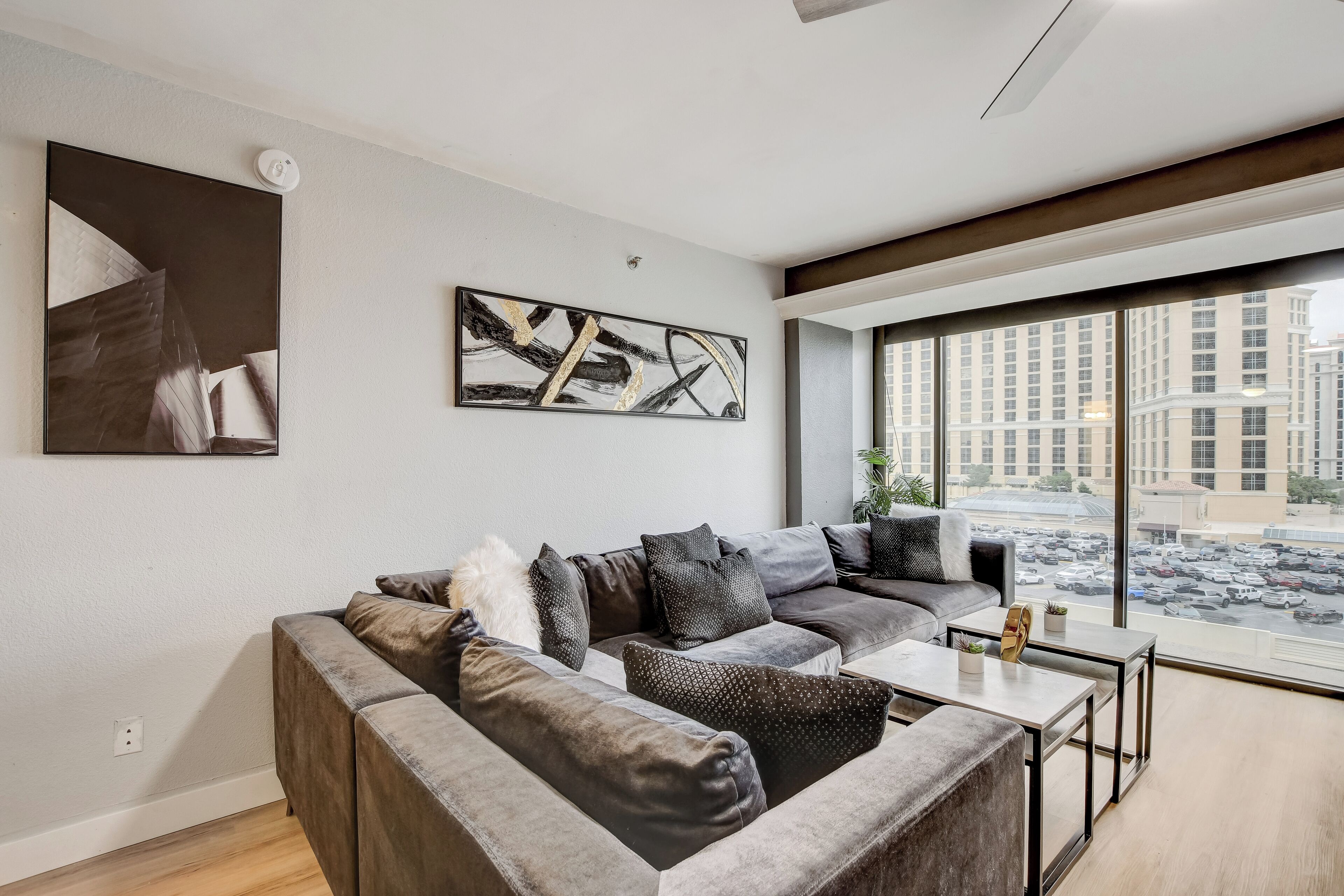 Familienapartment | Wohnbereich | Flachbildfernseher