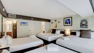 1 habitación, tabla de planchar con plancha, wifi gratis y ropa de cama