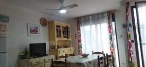 Fernseher, DVD-Player