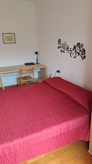 1 bedroom, desk, iron/ironing board, free WiFi - Furnished mini Campus Licei and Faber box  (SCHIO)