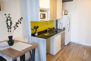 Comfort Apartment | 1 bedroom, blackout drapes, travel crib, free WiFi