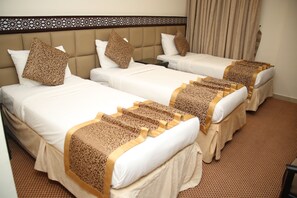 ベーシック トリプルルーム | ミニバー、防音設備、アイロン / アイロン台、WiFi (無料)