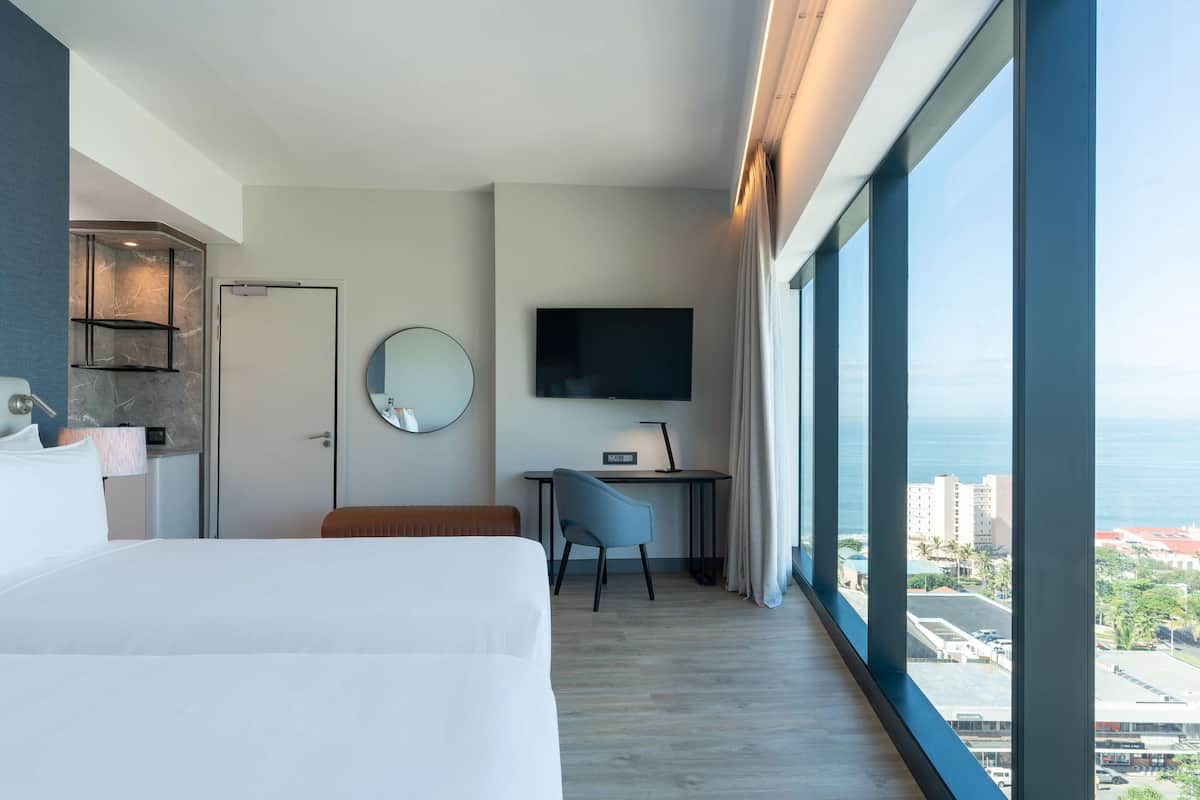 1 bedroom, minibar, in-room safe, desk