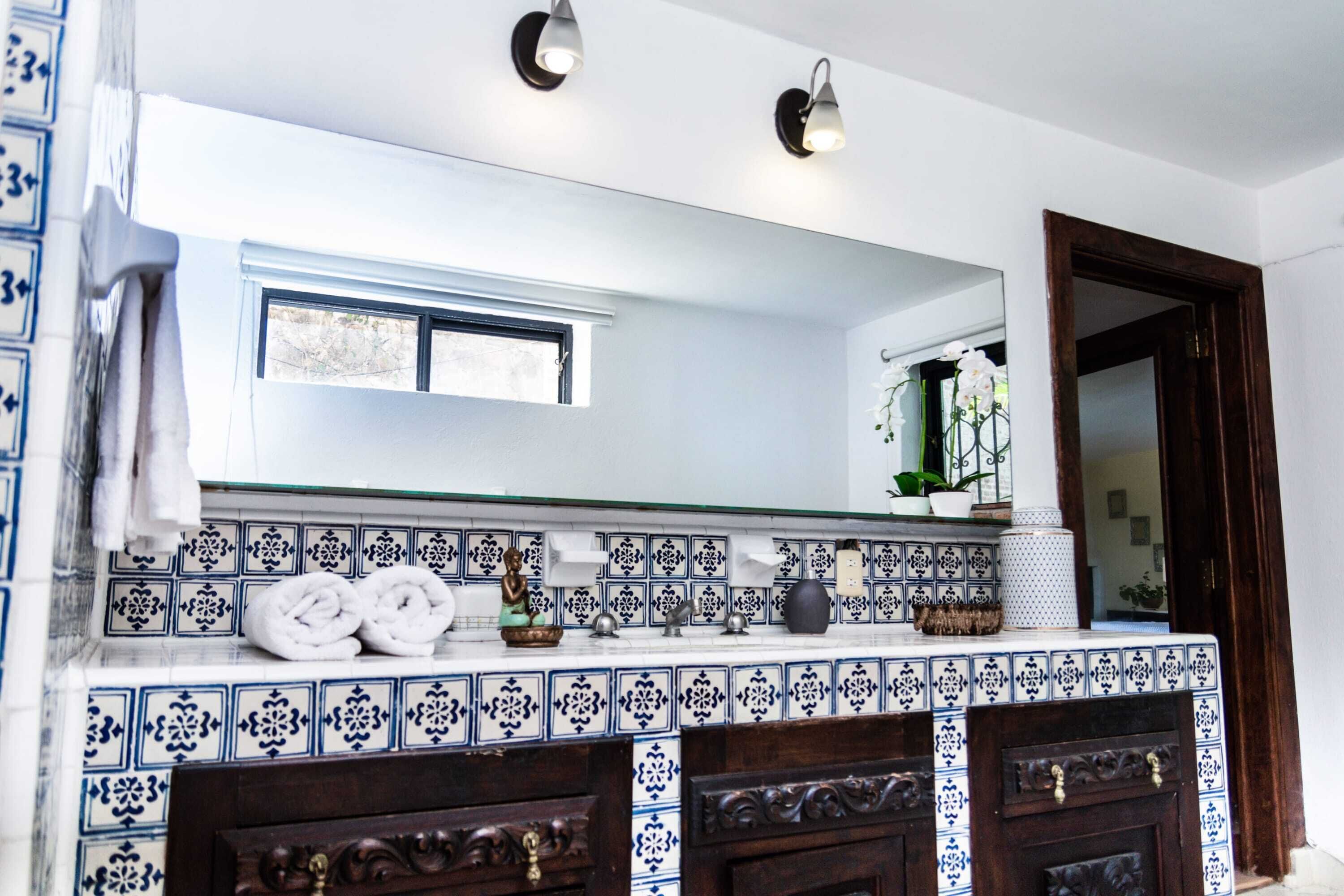 Vila Panorama | Kamar mandi | Shower, pancuran hujan, perlengkapan mandi gratis, dan handuk