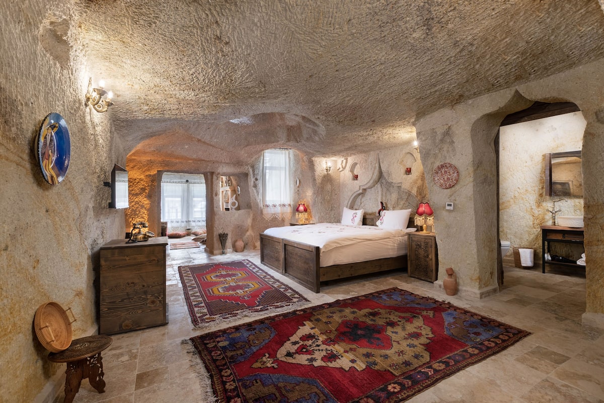 Family Suite | 1 bedroom, Egyptian cotton sheets, premium bedding, down comforters
