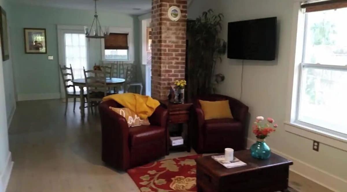 Photo 6 of Casa Lola Downtown Cottage