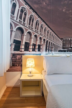 City-Zimmer | Allergikerbettwaren, Zimmersafe, Schreibtisch