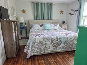 2 soverom, strykejern/-brett og wi-fi (inkludert)