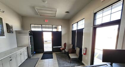 Days Inn by Wyndham Branson Ozarks