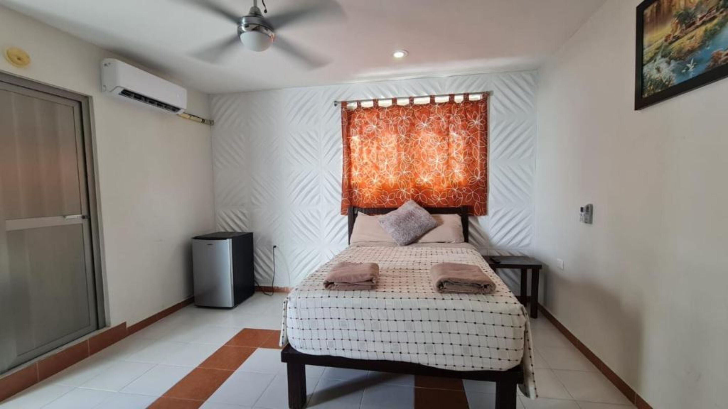 Habitación doble estándar | Escritorio, wifi gratis y ropa de cama 