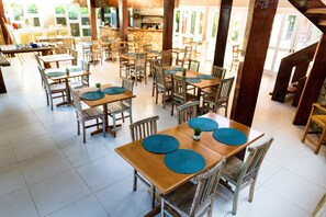 Desayuno buffet incluido todos los días