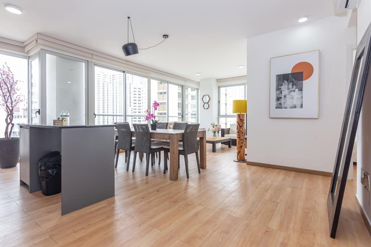 Apartment, 2 Bedrooms | 1 bedroom, individually decorated, individually furnished