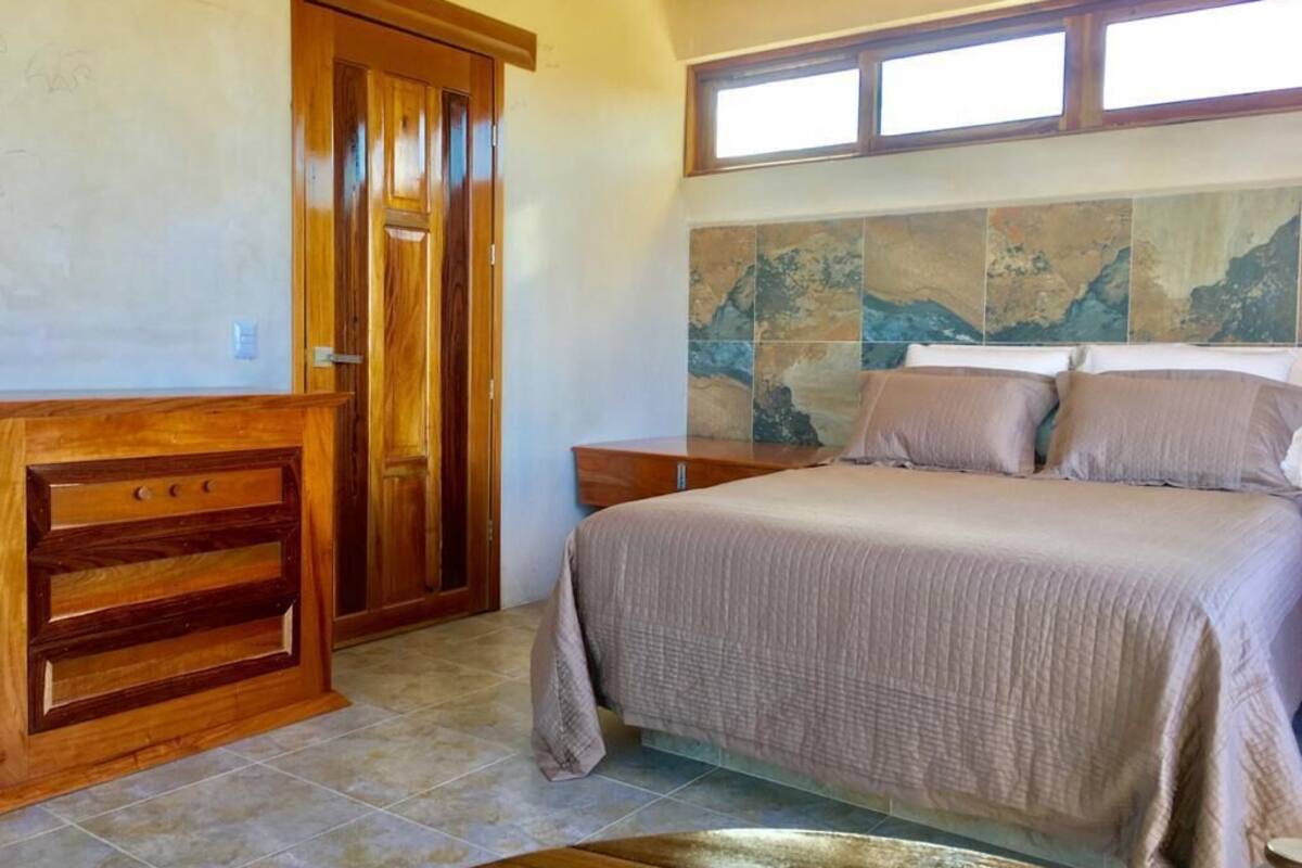 Minibar, desk, free WiFi, individually decorated