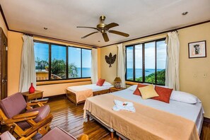 5 chambres, coffres-forts dans les chambres, bureau