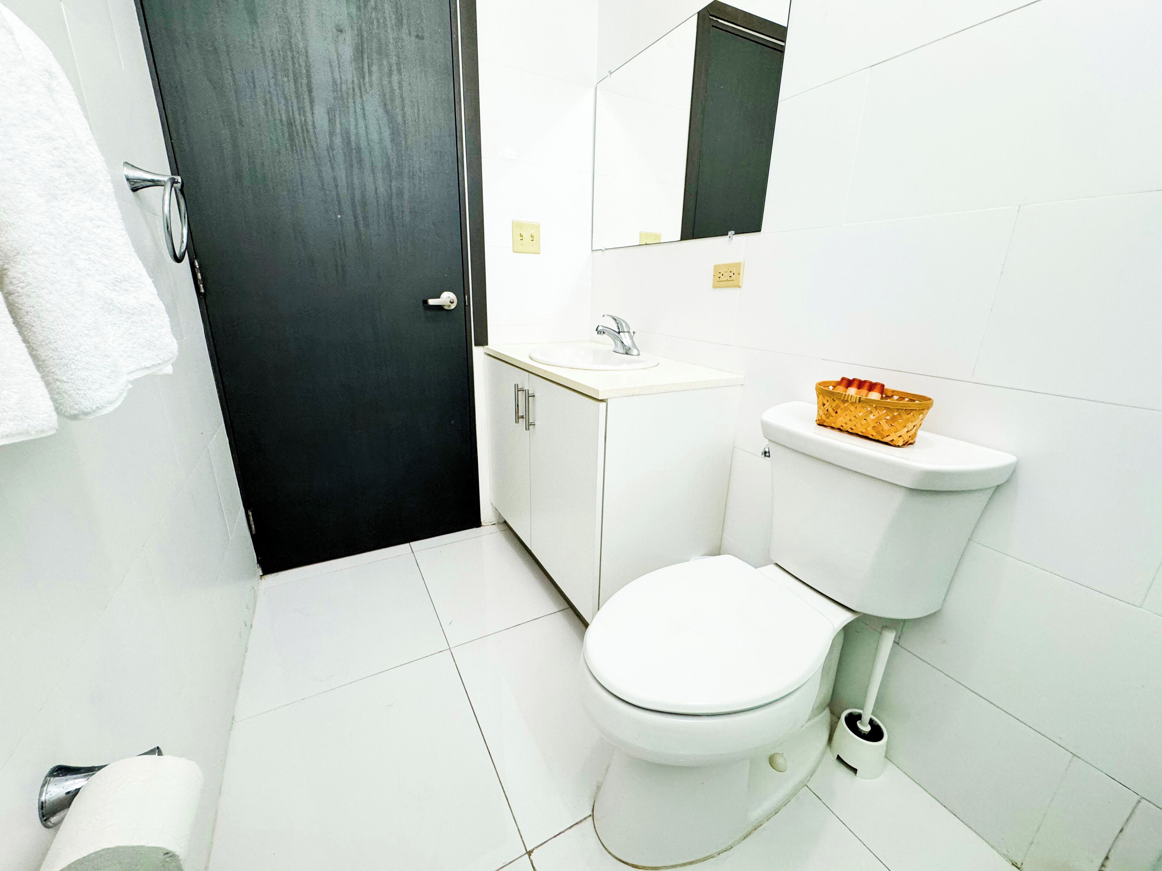 Basic Double Room Single Use | Bathroom | Shower, hair dryer, towels, soap