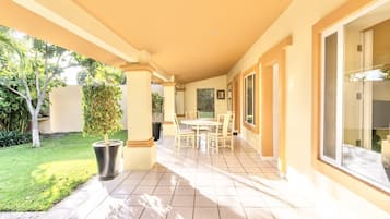 Casa panorámica | Terraza o patio
