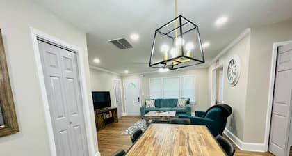 🌳 Oasis at Pine Forest 🌳 3 BR Private House FirePit