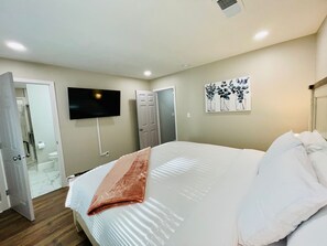 3 soverom, strykejern/-brett, wi-fi (inkludert) og sengetøy