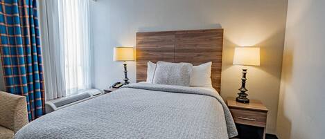 1 bedroom, desk, iron/ironing board, internet