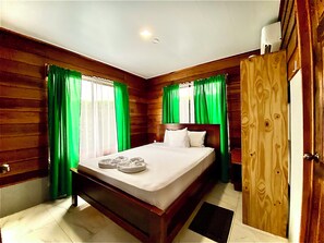 2 Schlafzimmer, Zimmersafe, Bügeleisen/Bügelbrett, kostenloses WLAN