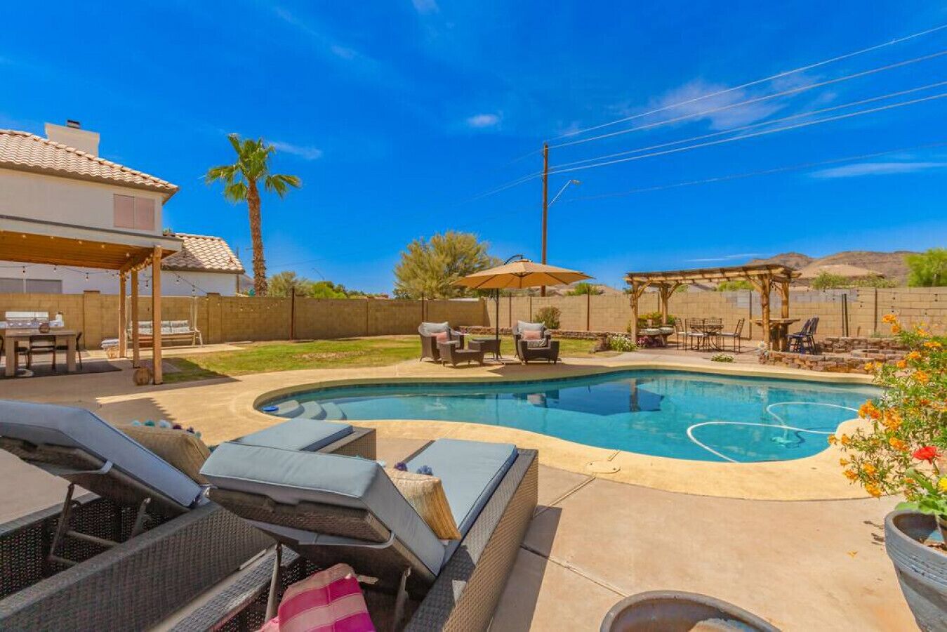 Six Flags, Hiking, Shopping|Phoenix | Pool