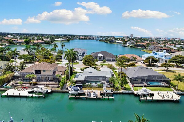Exterior - Island Retreat .6 miles from the beach! (Marco Island)