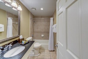 Unclassified image, 5 of 31, button