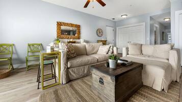 Smart TV, fireplace, DVD player