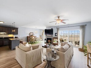 Smart TV, fireplace, DVD player - Top-floor downtown condo with pool, gym, walk to beach and more | A Skyline View (New Buffalo)