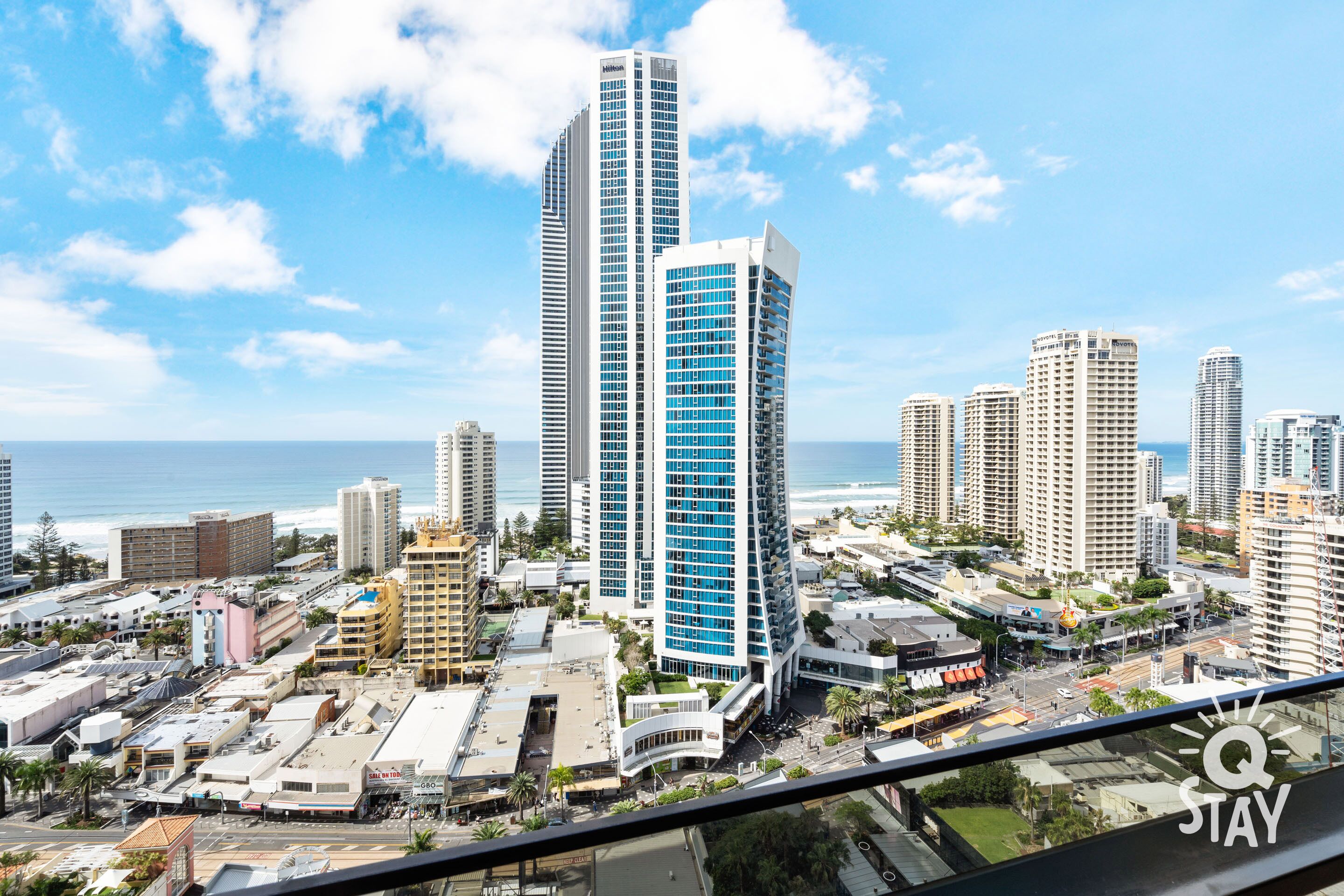 ♦️ Circle on Cavill – 2 Bedroom SPA Ocean and City View Apartment — Q Stay