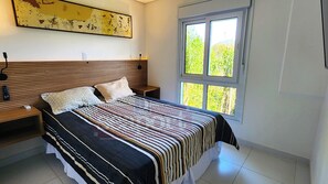 3 bedrooms, desk, iron/ironing board, travel cot