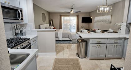 Newly Remodeled Studio in Livermore with Hot Tub