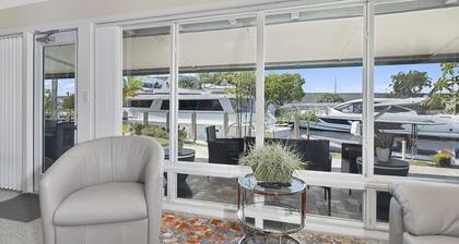 Luxury Waterfront With Heated Pool Fort Lauderdale FL