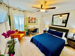 4 bedrooms, desk, iron/ironing board, free WiFi - Sweet Spot - Pool table, blackout courtains (Summerville)