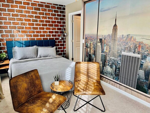 4 bedrooms, desk, iron/ironing board, free WiFi