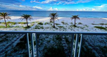 Captain Roy's -- A treasure on the beach<br>Beachfront, Beachfront, Beachfront <br>