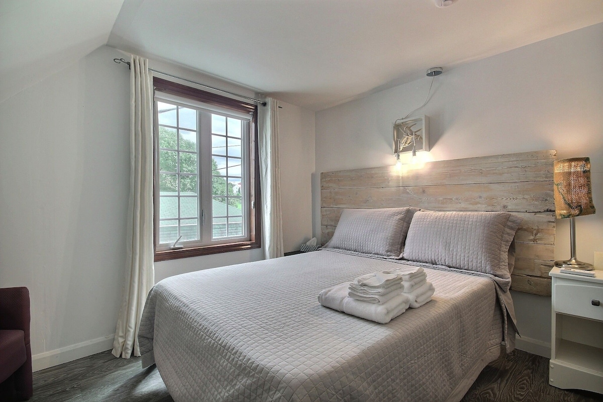 Basic Double Room | WiFi (free), bed sheets