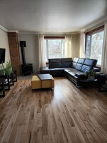 传统独立别墅, 河景 | 起居区 | 壁炉