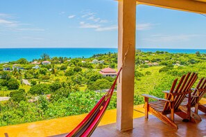 Terrace/patio - Welcoming Vibes Beach (Treasure Beach)
