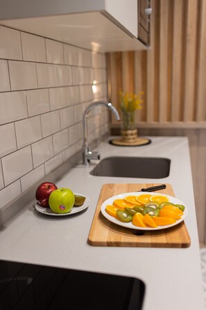 Fridge, microwave, oven, dishwasher