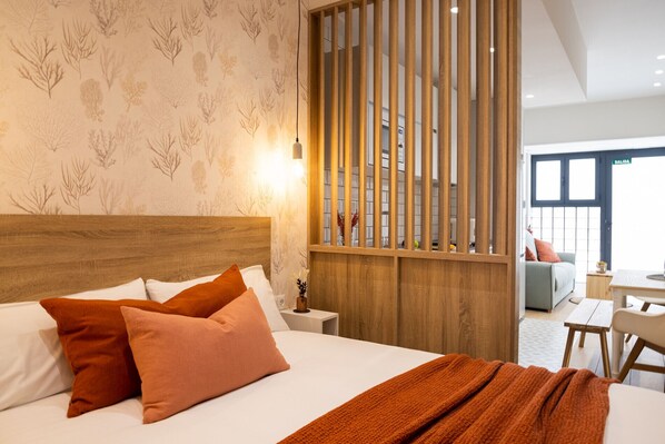 2 chambres, fer et planche à repasser, Wi-Fi gratuit, draps fournis