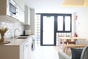 Fridge, microwave, oven, dishwasher