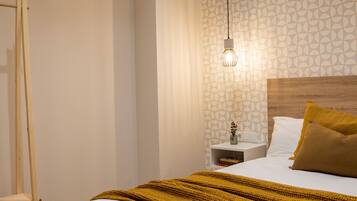 2 slaapkamers, een strijkplank/strijkijzer, gratis wifi, beddengoed